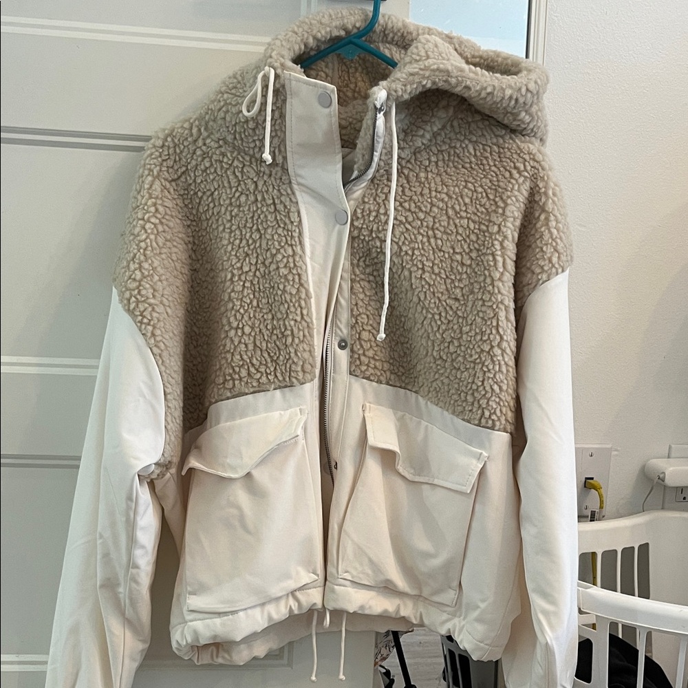 Abercrombie & Fitch Teddy Jacket - Cream and Tan